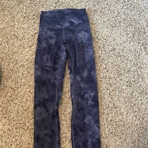 25” lululemon leggings